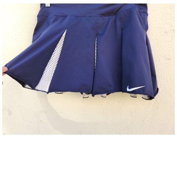 NIKE Navy and White Mesh Pleated Tennis Skort - Picture 5 of 11